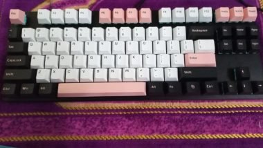 Diablo Olivia Keycaps Set GMK Clone Light Pastel Peach Black - Keysium